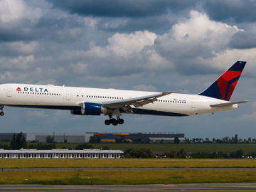  alt="Delta turns Q3 profit, has mostly optimistic outlook"  title="Delta turns Q3 profit, has mostly optimistic outlook" 